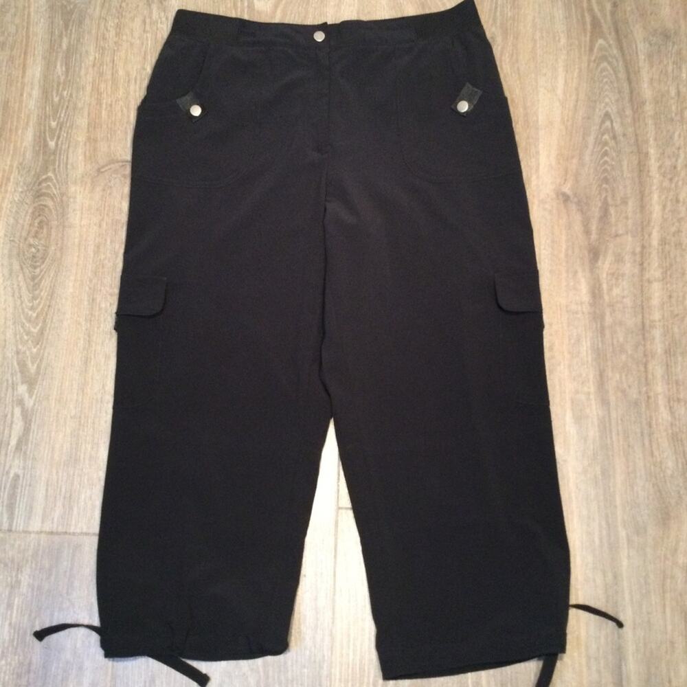 Zenergy by Chicos Womens Utility Cargo Cropped Pant Size S black Active Workout